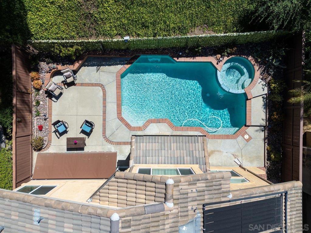 12224 Mulholland Ct Property Photo 46