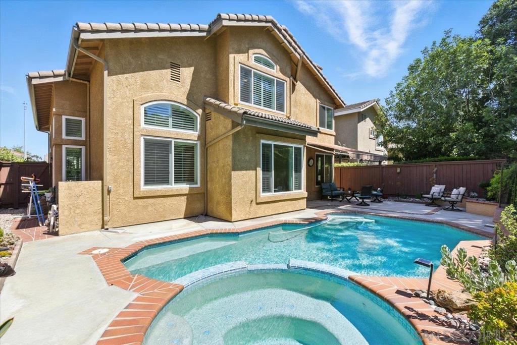 12224 Mulholland Ct Property Photo 49