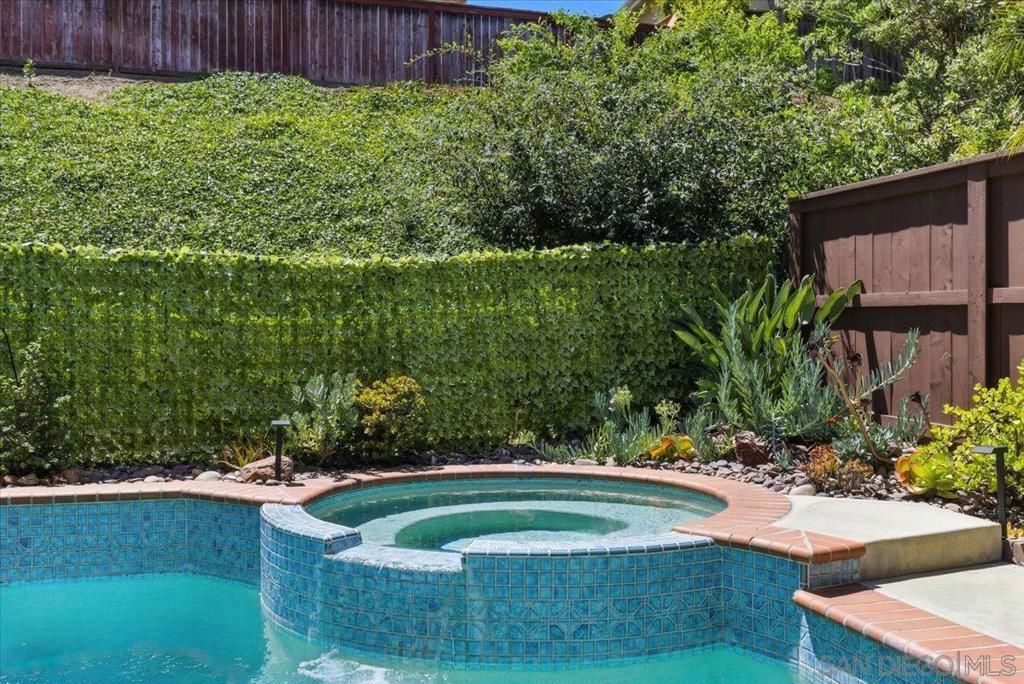 12224 Mulholland Ct Property Photo 51