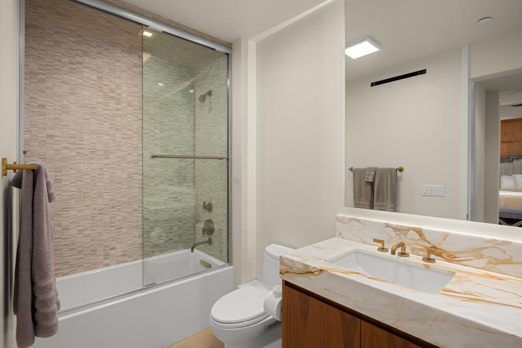 516 Stratford Property Photo 26