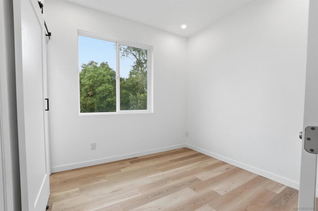 490 Lado De Loma Dr #1-4 Property Photo 18