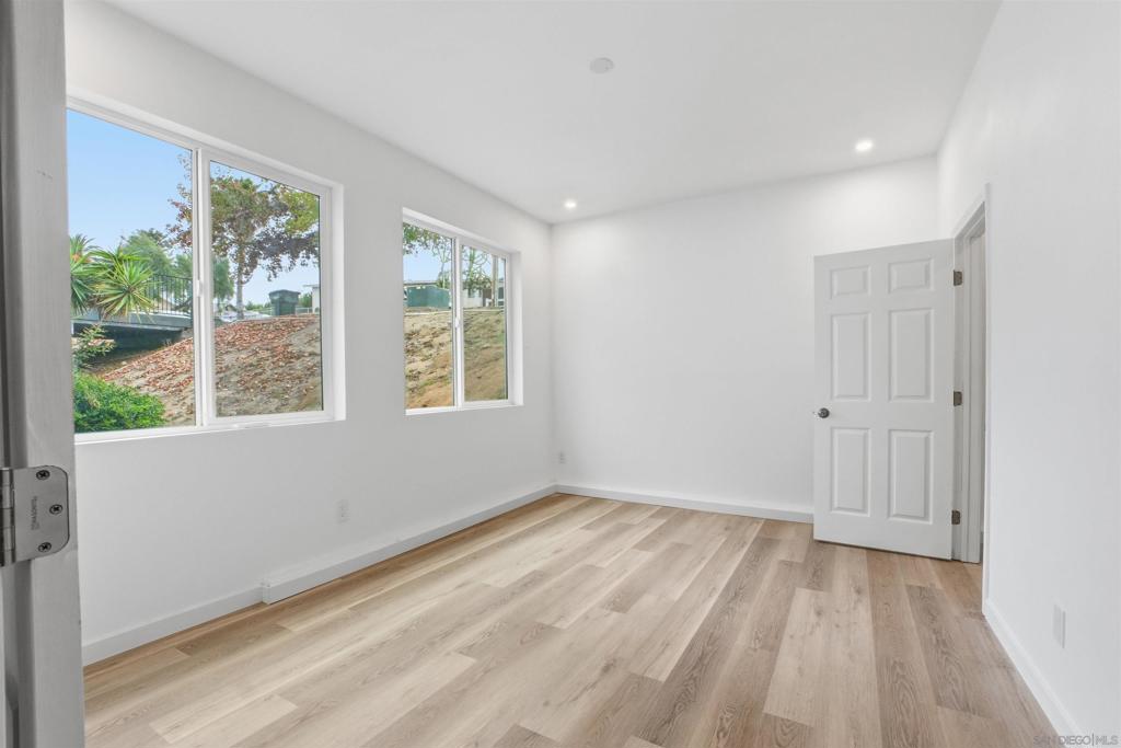 490 Lado De Loma Dr #1-4 Property Photo 23