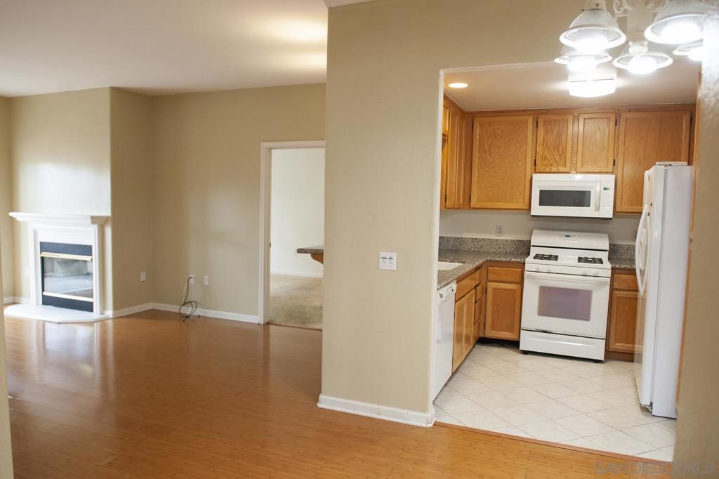 585 Lands End Way 232 Property Photo 5