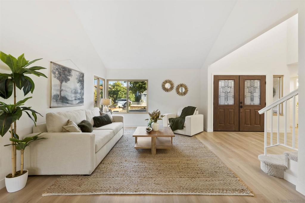 9720 Graceland Way Property Photo 5