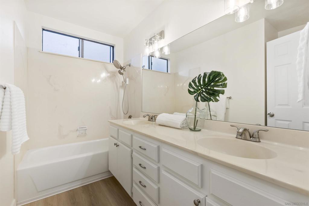 9720 Graceland Way Property Photo 21