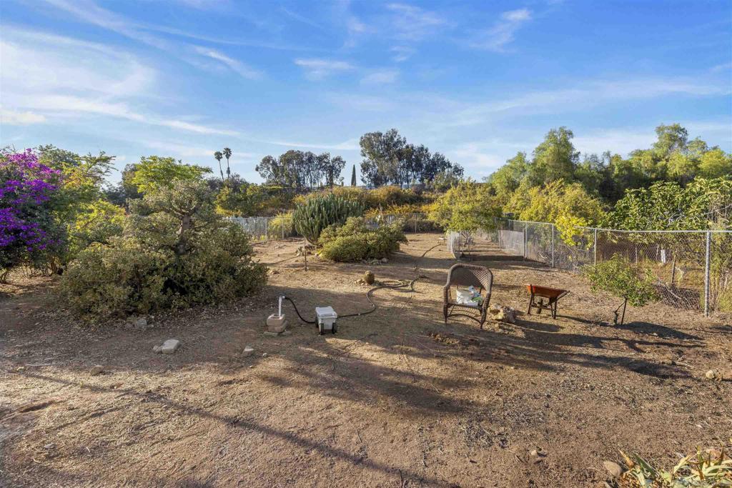 9720 Graceland Way Property Photo 27