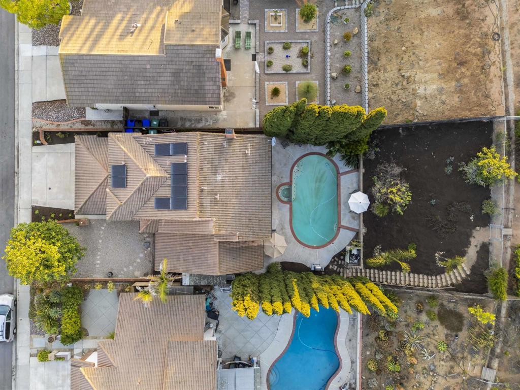 9720 Graceland Way Property Photo 31