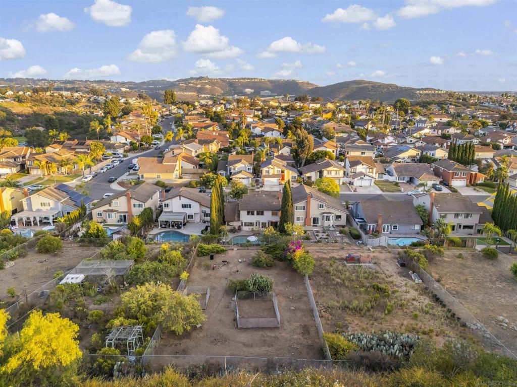 9720 Graceland Way Property Photo 32