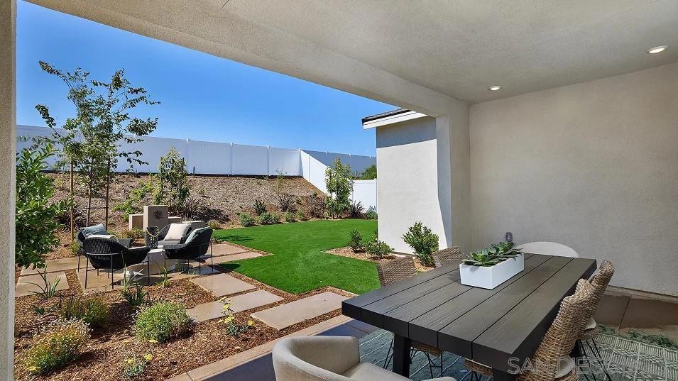 5538 Dora Way Property Photo 3