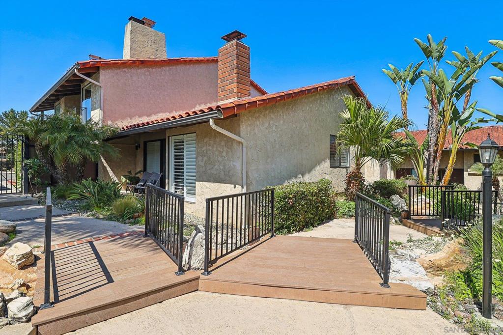 1933 Alga Road C Property Photo 4