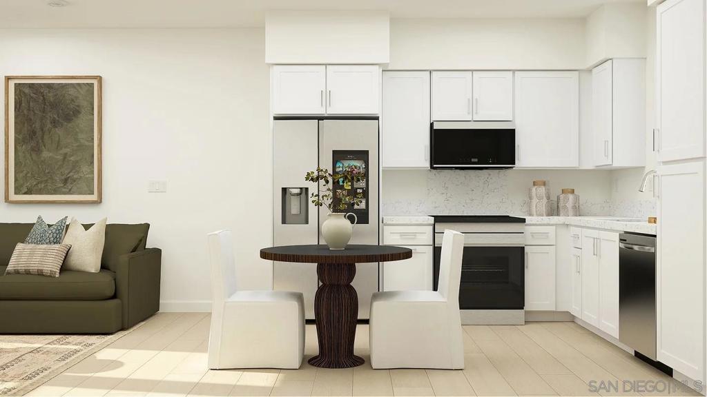 354 Summer Breeze Way Property Photo 4