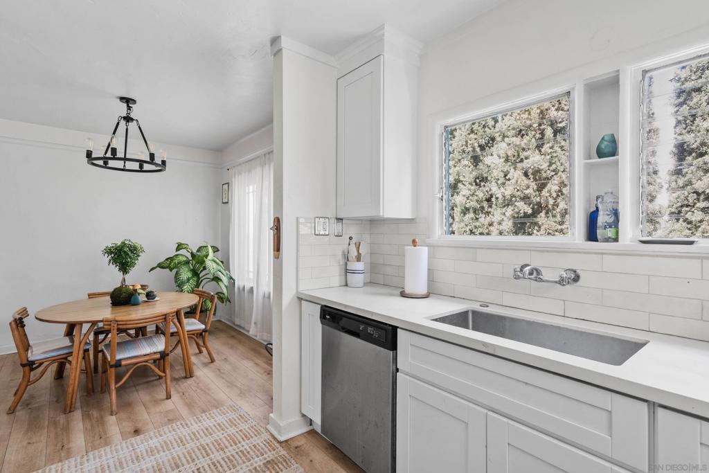 4109 4111 Ibis Street Property Photo 10