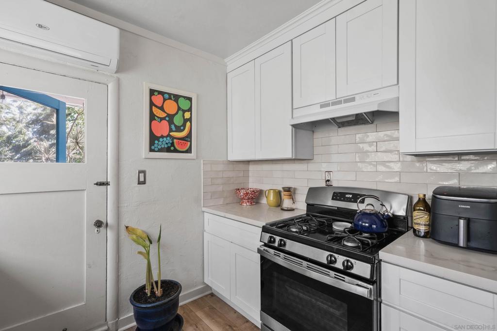 4109 4111 Ibis Street Property Photo 13