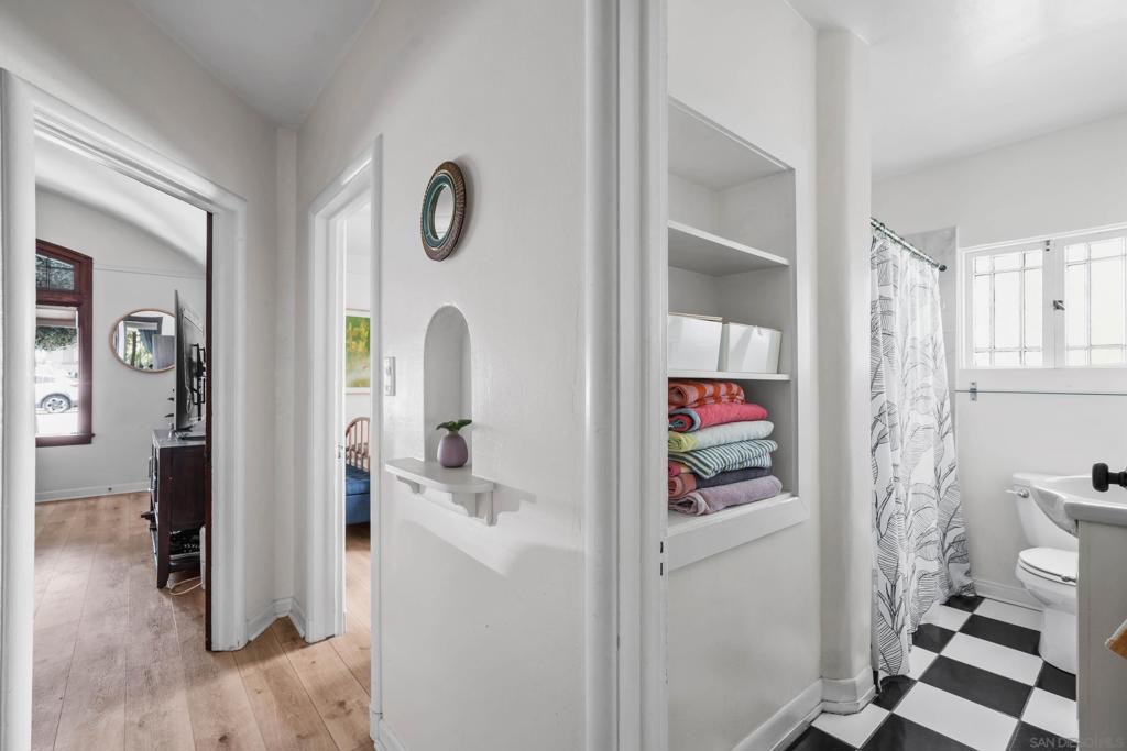 4109 4111 Ibis Street Property Photo 33