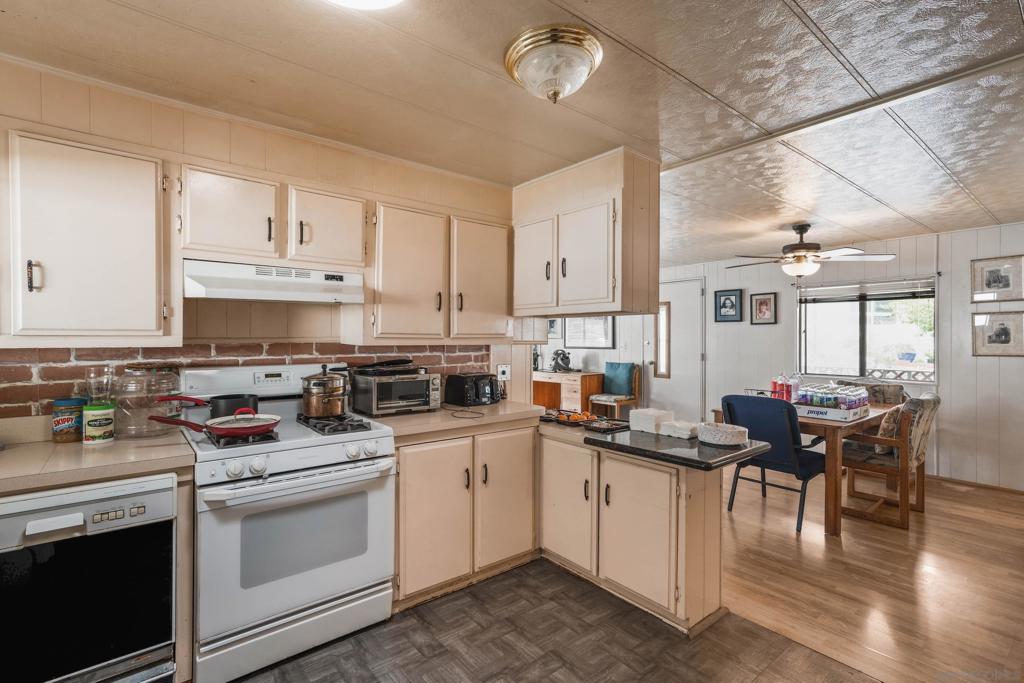 12970 Hwy 8 Business Spc 111 Property Photo 3