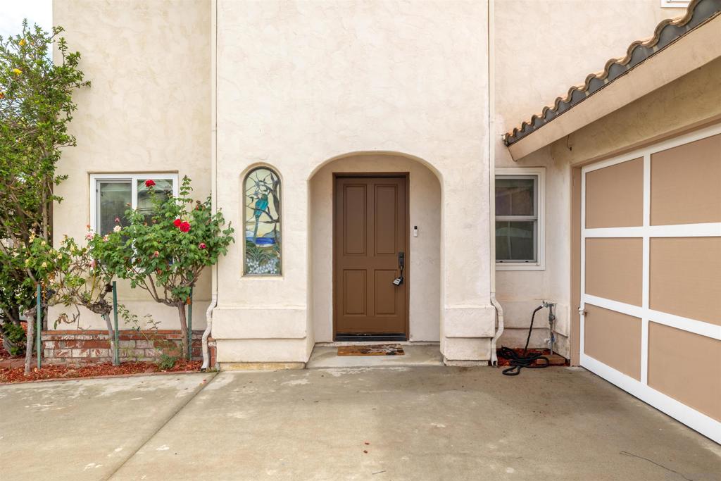 7083 Berry Park Ln Property Photo 5