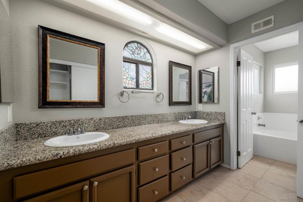 7083 Berry Park Ln Property Photo 26