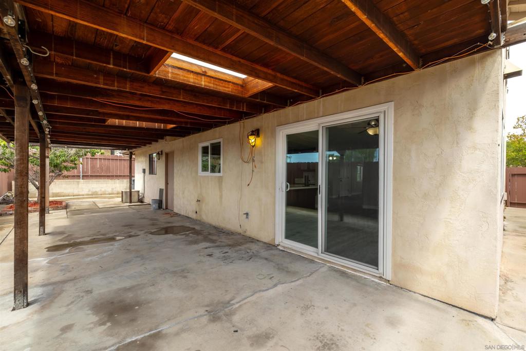 7083 Berry Park Ln Property Photo 27