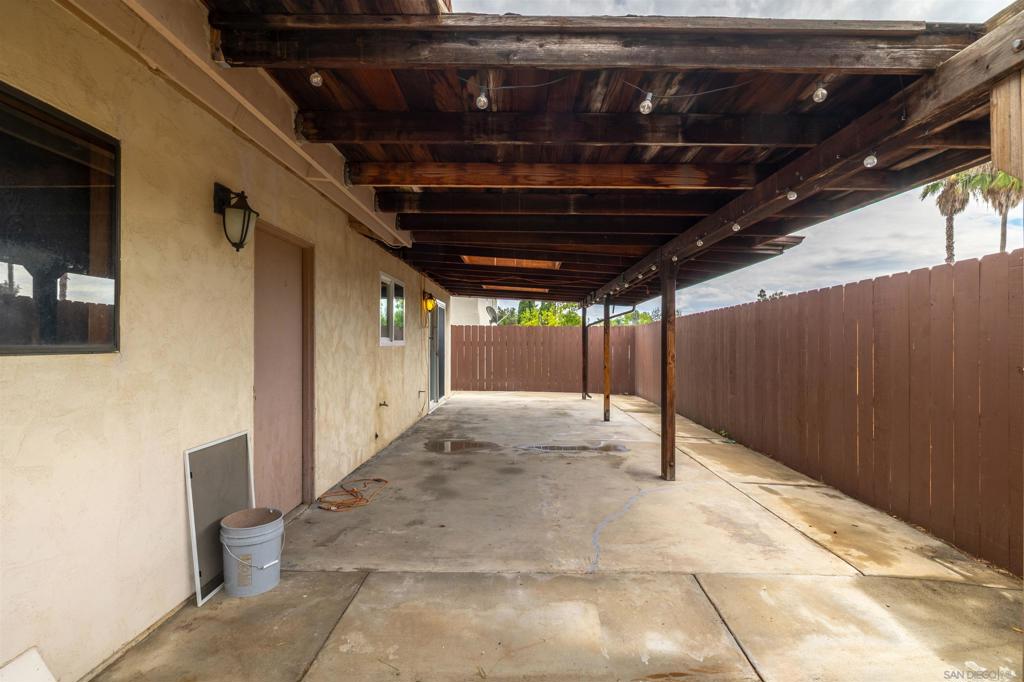 7083 Berry Park Ln Property Photo 29