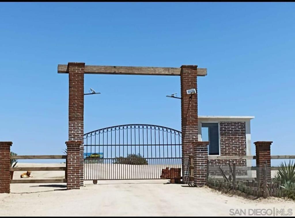 Alamo Paseo De Los Encinos Property Photo 1