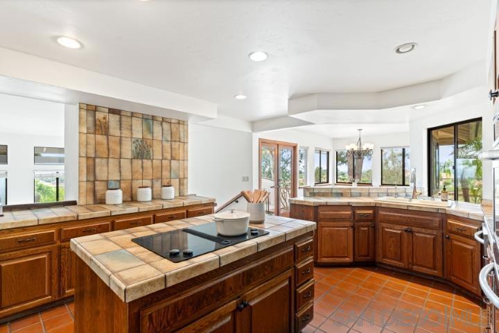 3253 Yucca Terrace Property Photo 23