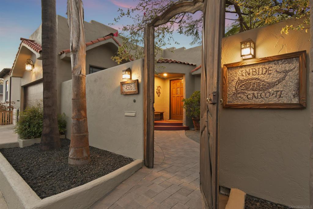 4576 44th Street Property Photo 1