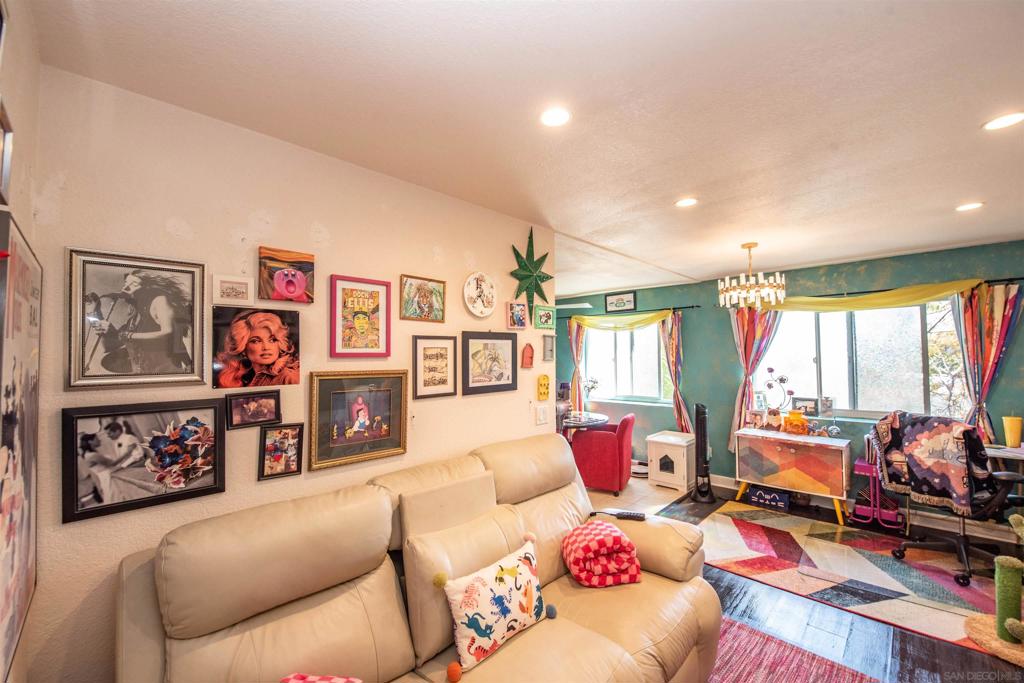 3295 Ocean View Blvd 30 Property Photo 3