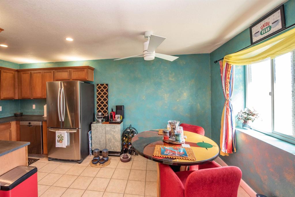 3295 Ocean View Blvd 30 Property Photo 11