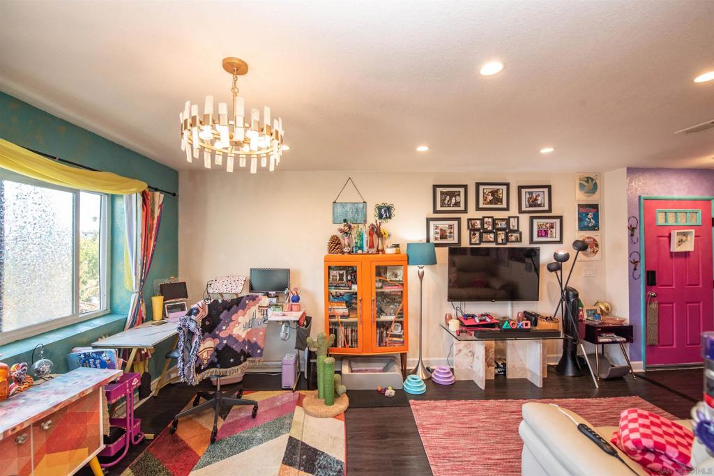 3295 Ocean View Blvd 30 Property Photo 12