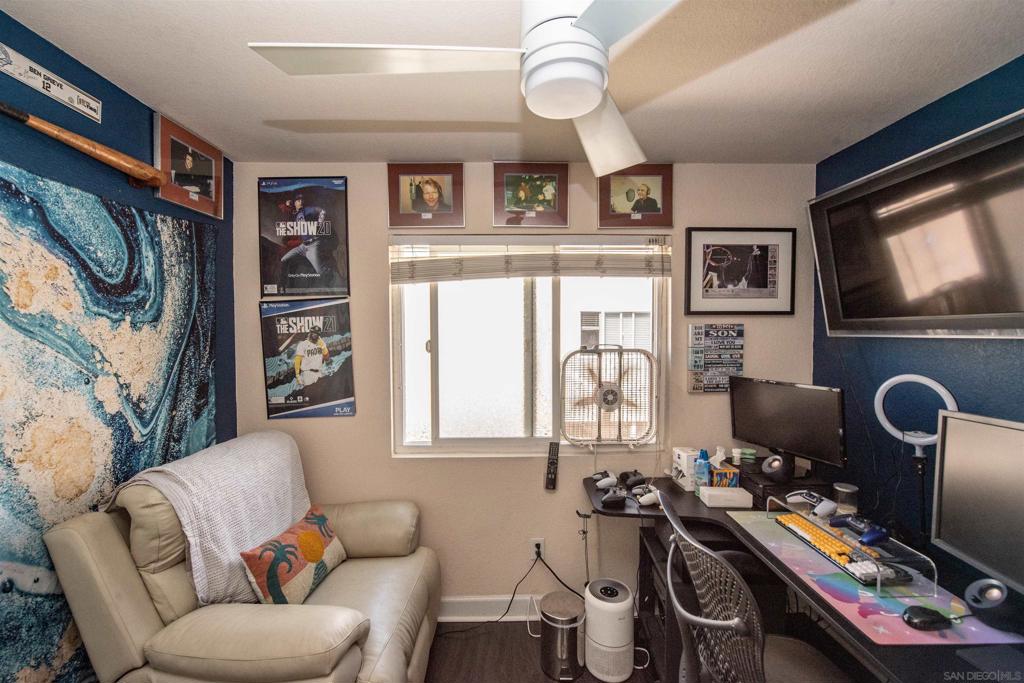 3295 Ocean View Blvd 30 Property Photo 22