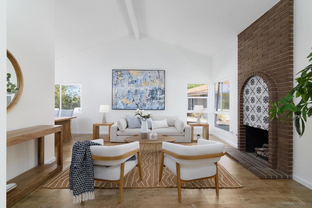 16556 Gabarda Rd Property Photo 7