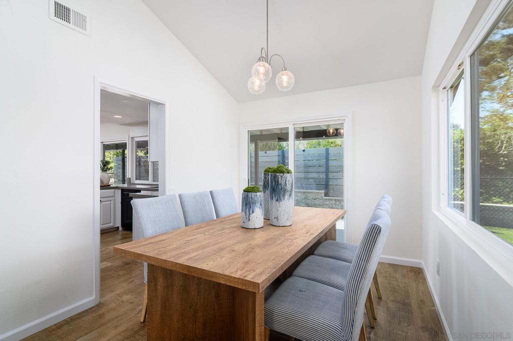 16556 Gabarda Rd Property Photo 11