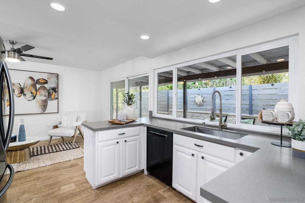 16556 Gabarda Rd Property Photo 12