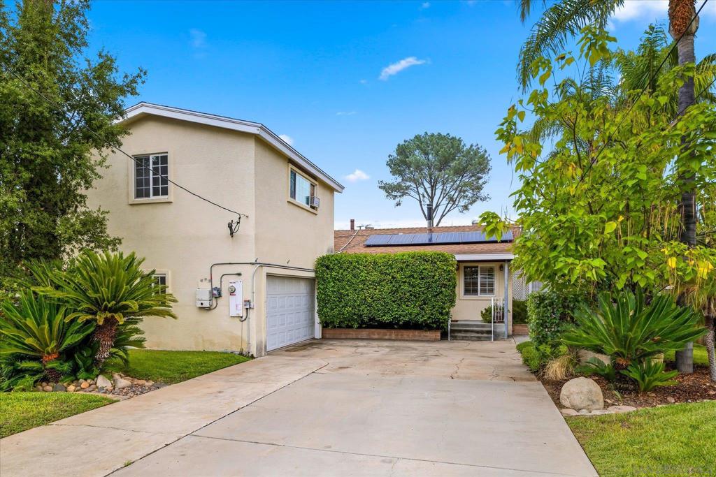 9731 Lakeview Rd Property Photo 1