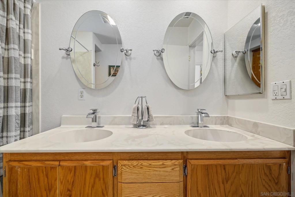 9731 Lakeview Rd Property Photo 14