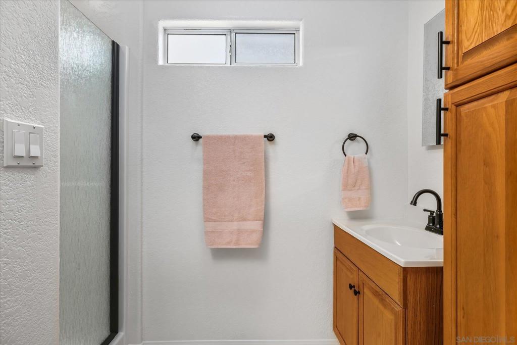 9731 Lakeview Rd Property Photo 19