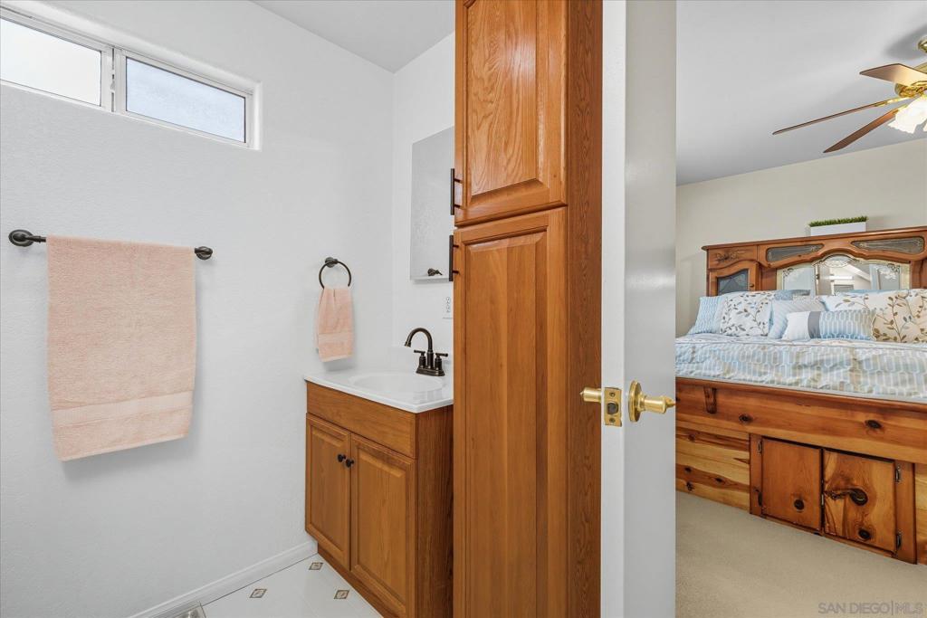 9731 Lakeview Rd Property Photo 20