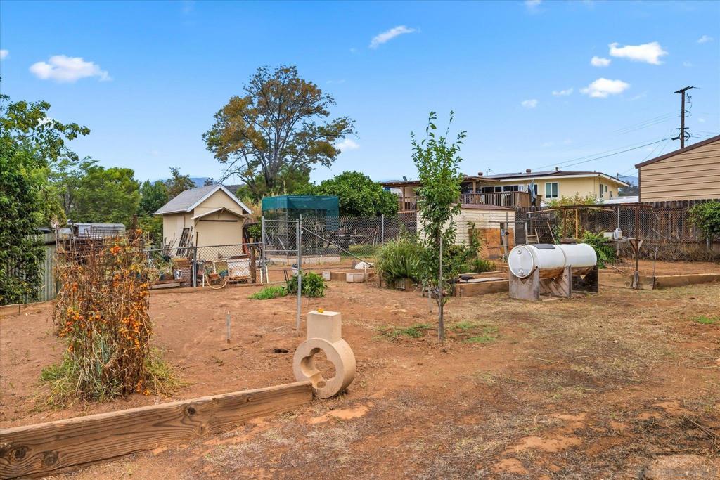 9731 Lakeview Rd Property Photo 39