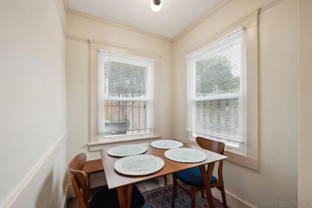 2147 Guizot Property Photo 5