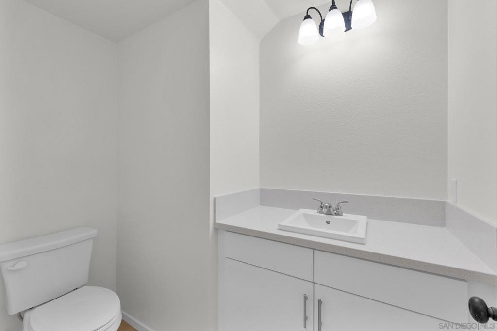 28216 Molasses Court Property Photo 4