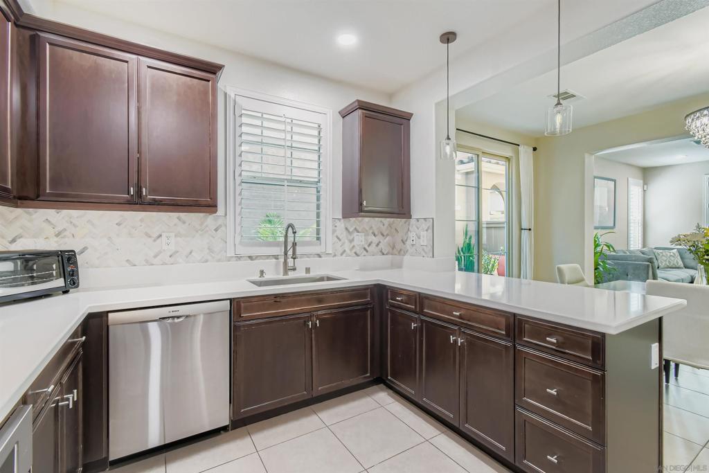 1824 Cyan Ln Property Photo 8