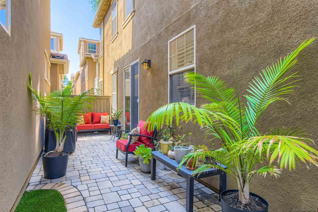 1824 Cyan Ln Property Photo 22