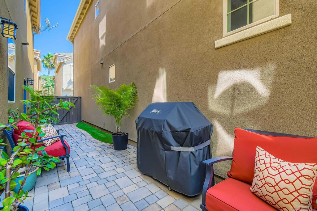 1824 Cyan Ln Property Photo 23