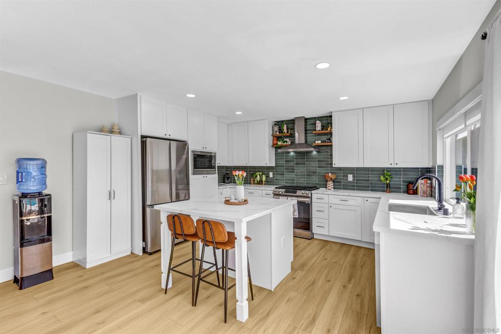 8767 Blue Lake Dr Property Photo 7