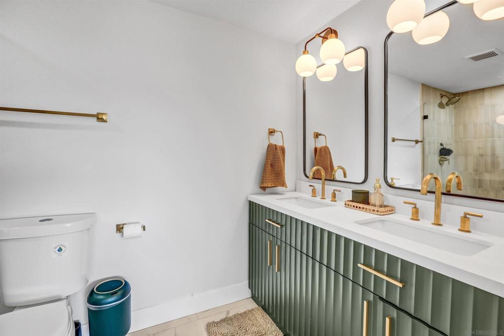 8767 Blue Lake Dr Property Photo 24