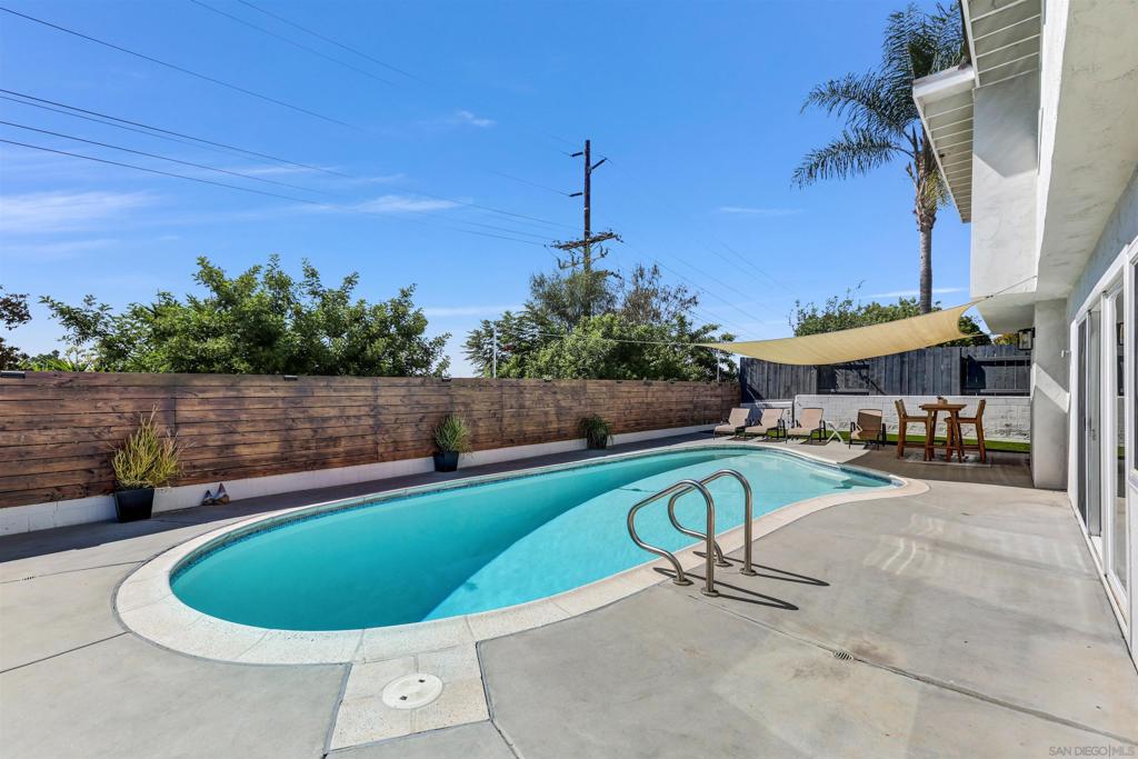 8767 Blue Lake Dr Property Photo 35