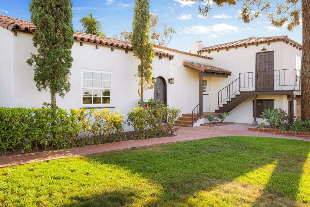 700 Wakefield Ct Property Photo 1