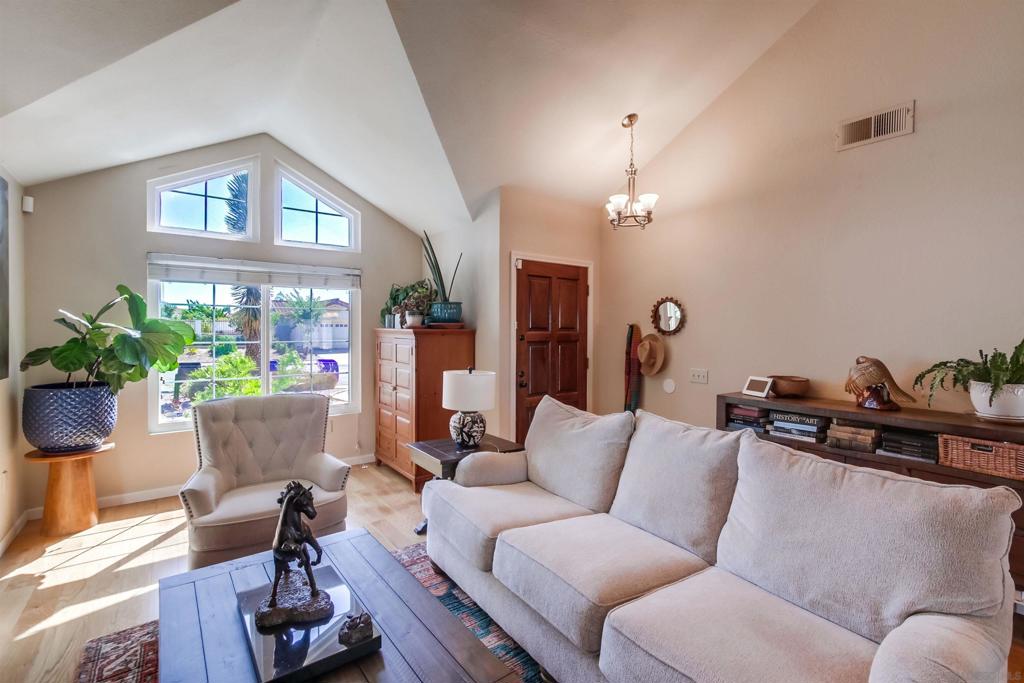 7506 Flanders Drive Property Photo 6