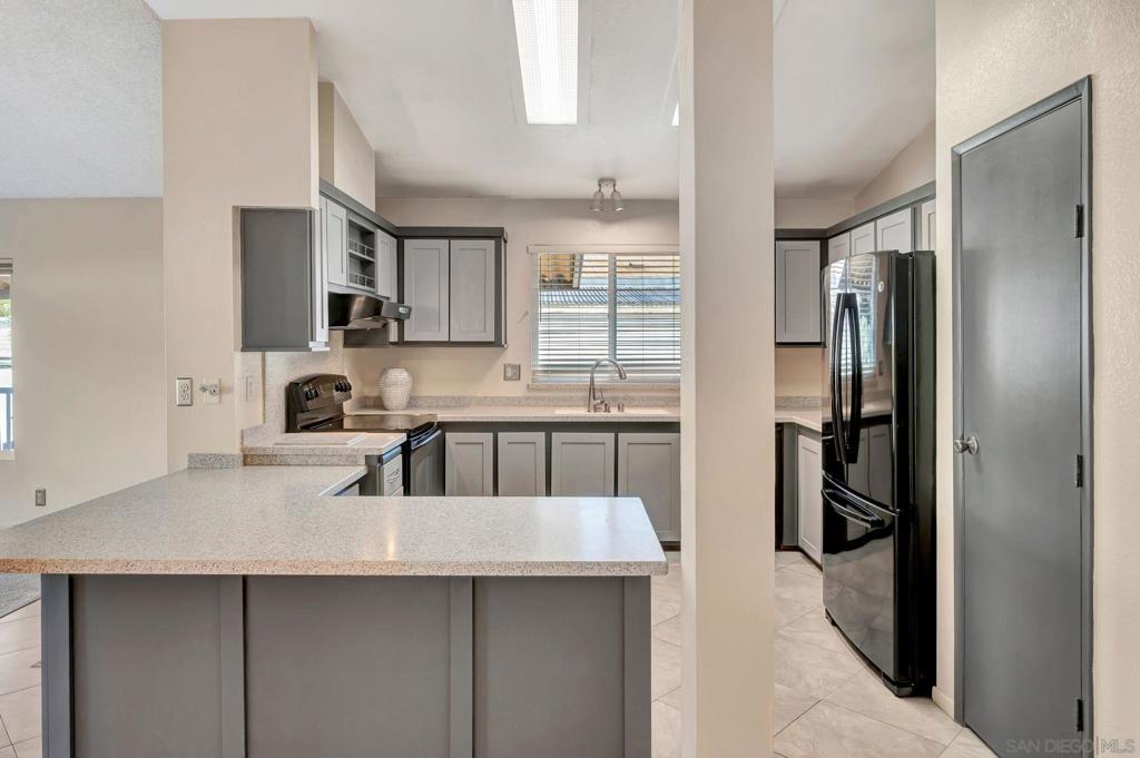 8975 Lawrence Welk Dr 30 Property Photo 7