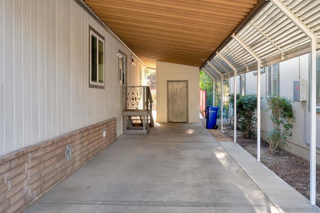 8975 Lawrence Welk Dr 30 Property Photo 20